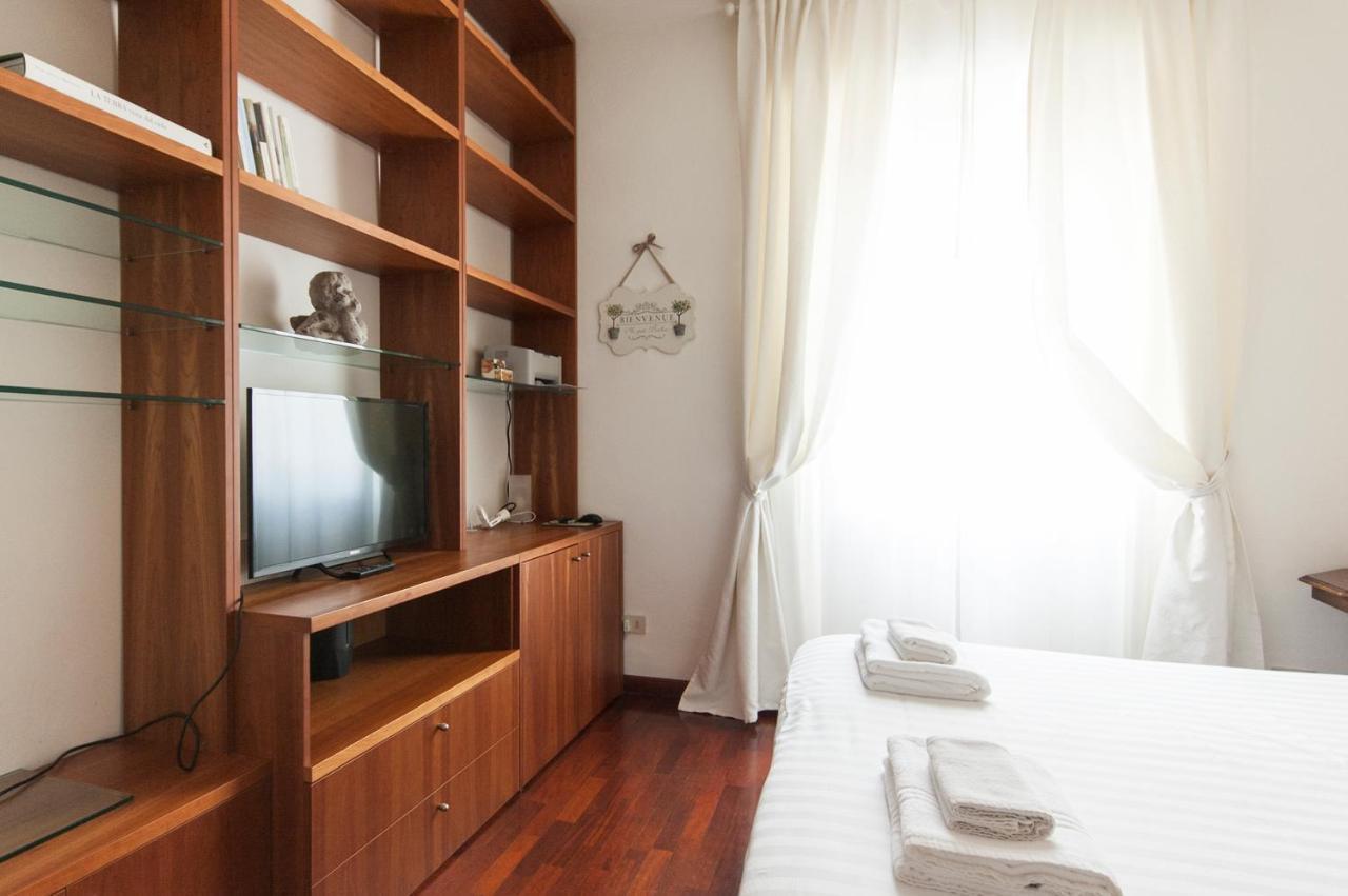 De Angeli Cozy Apartment- Youhosty Милан Экстерьер фото